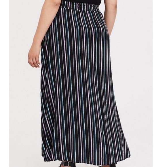 NWT Striped Maxi Skirt (1X) - Picture 3 of 11